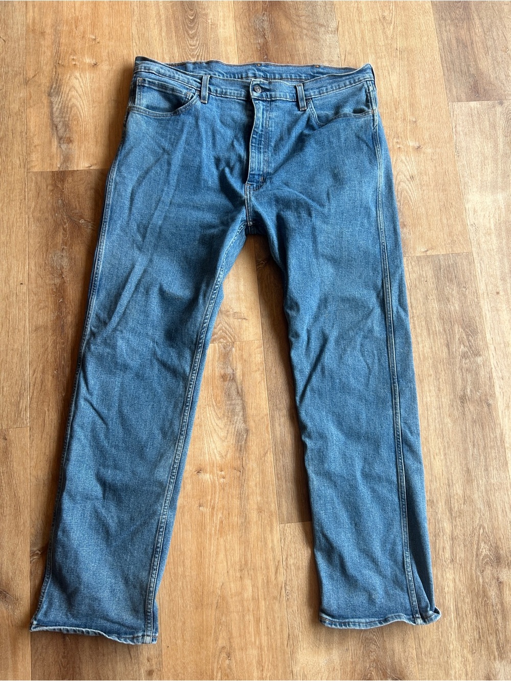Levi's Men's Straight Jeans - Medium Blue Wash Workwear Fit 40x32